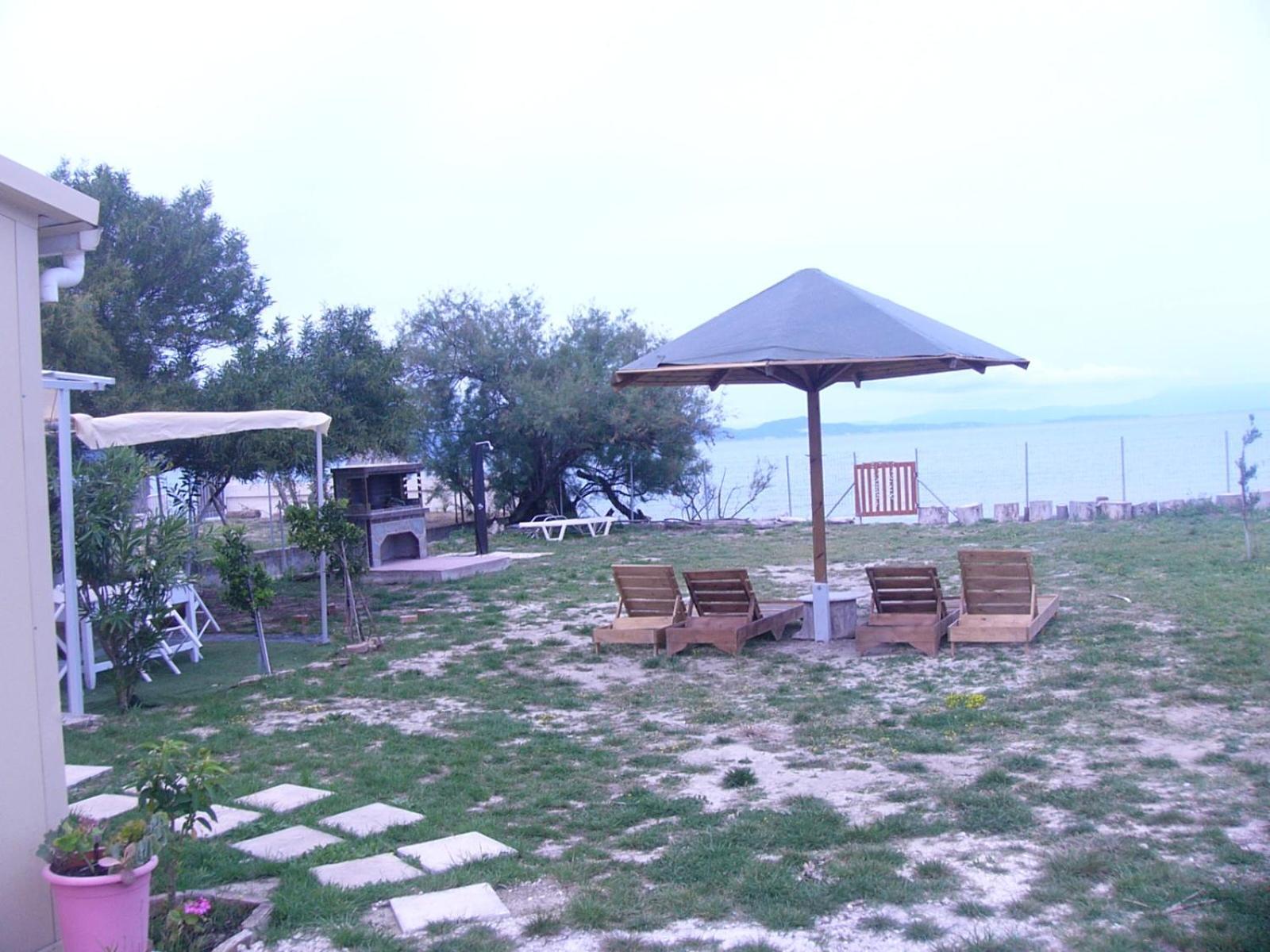Willa Vasilikis Sea House Lefkimmi  Zewnętrze zdjęcie